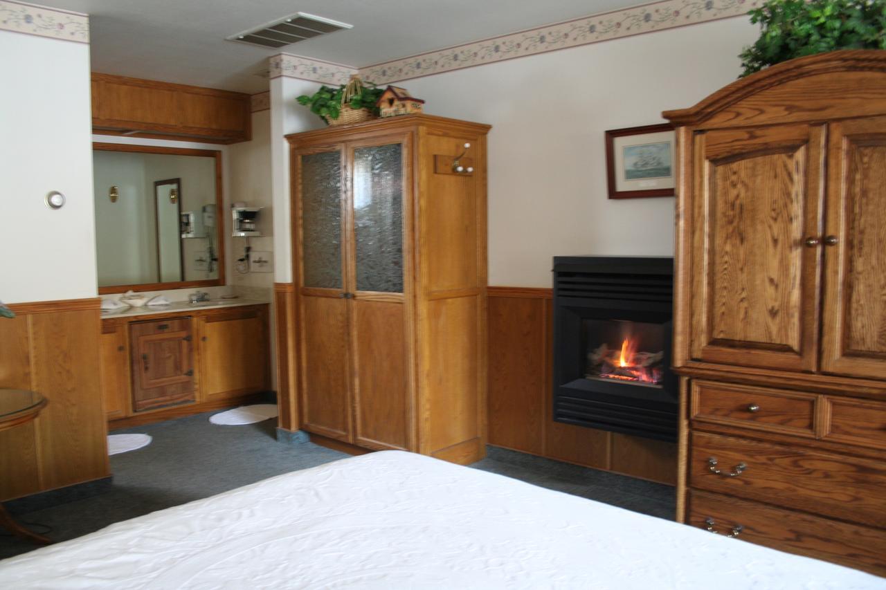 Captain'S Cove Inn Cambria Zewnętrze zdjęcie